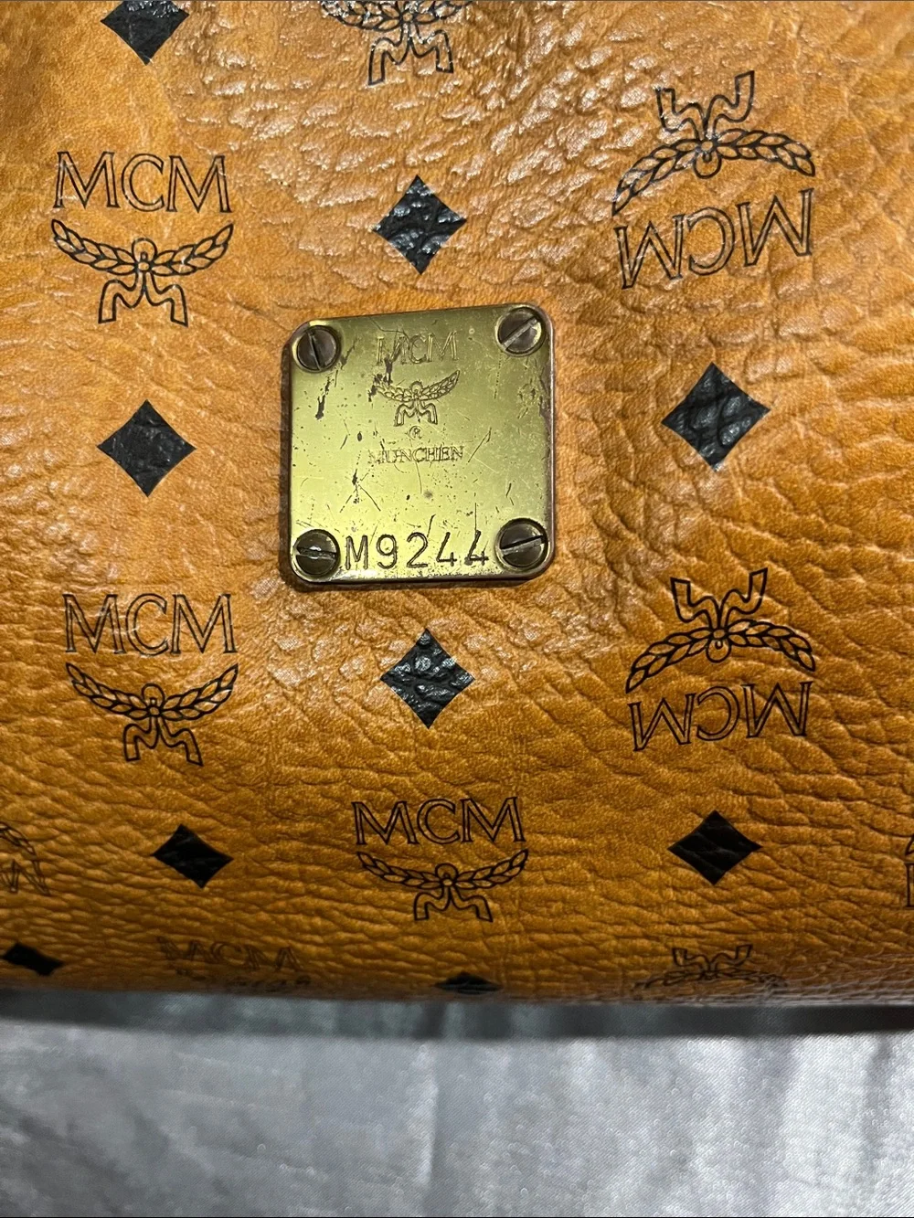MCM Clutch - Picture 9 of 17